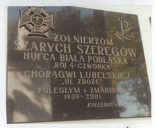 Tablica pamiątkowa przy kościele Św. Antoniego w Białej Podlaskiej